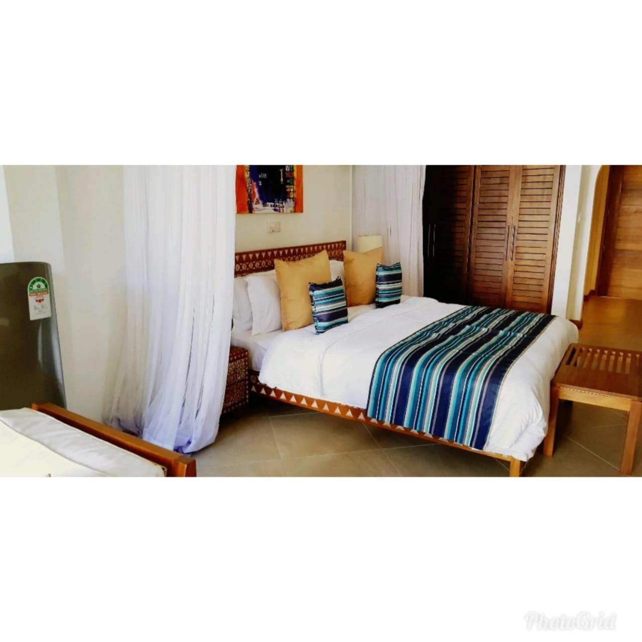 Mbili Kuwili Studio Suites Diani Beach Bagian luar foto