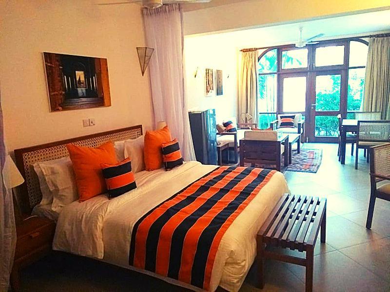 Mbili Kuwili Studio Suites Diani Beach Bagian luar foto